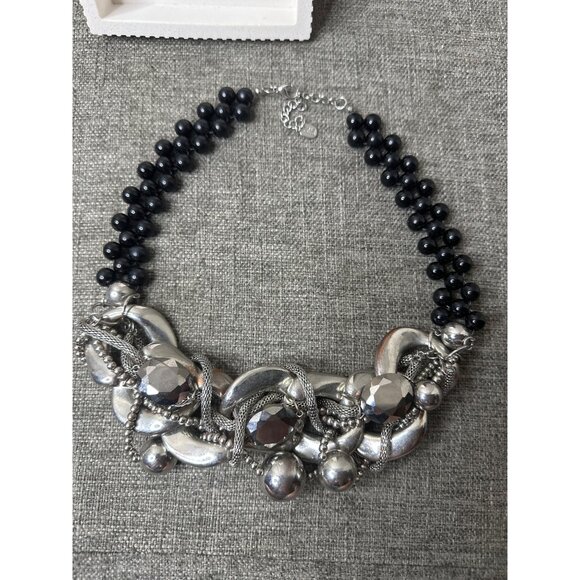 Lucia Silver & Black Beaded Statement Necklace Chunky Chain Design Women Fashion - Picture 2 of 6